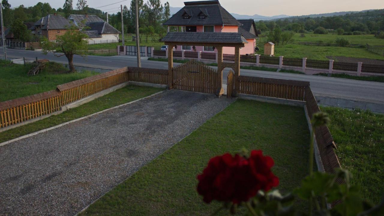 Acasa In Maramures Feresti Exterior foto