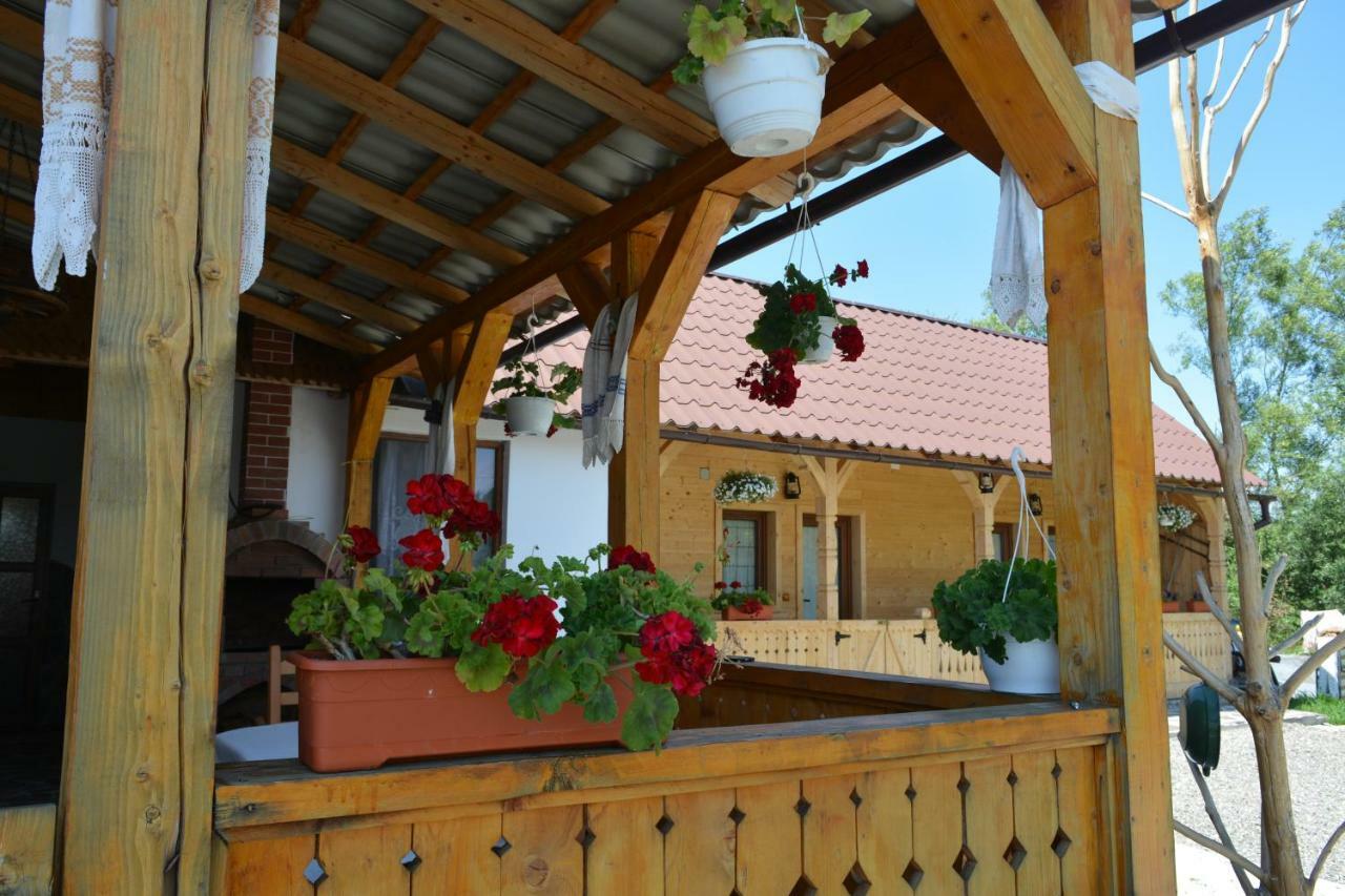 Acasa In Maramures Feresti Exterior foto